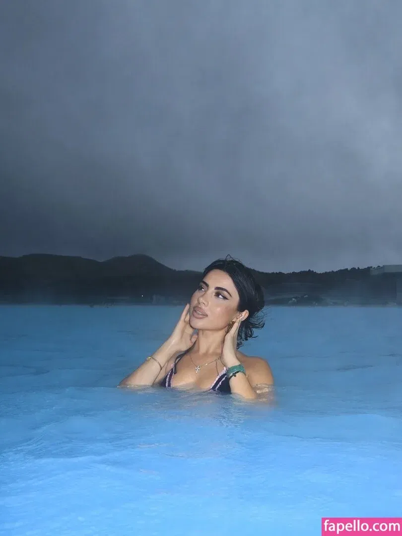 Sevinch Salmanova Onlyfans Photo Gallery 