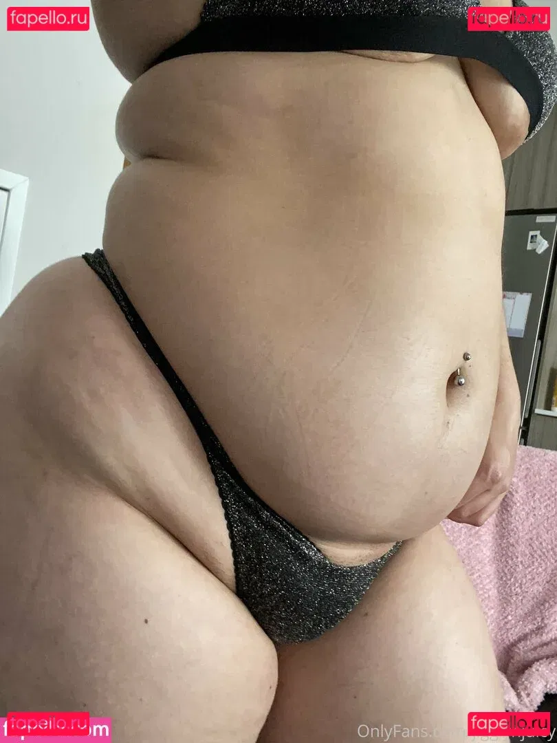 jigglynjuicy Onlyfans Photo Gallery 