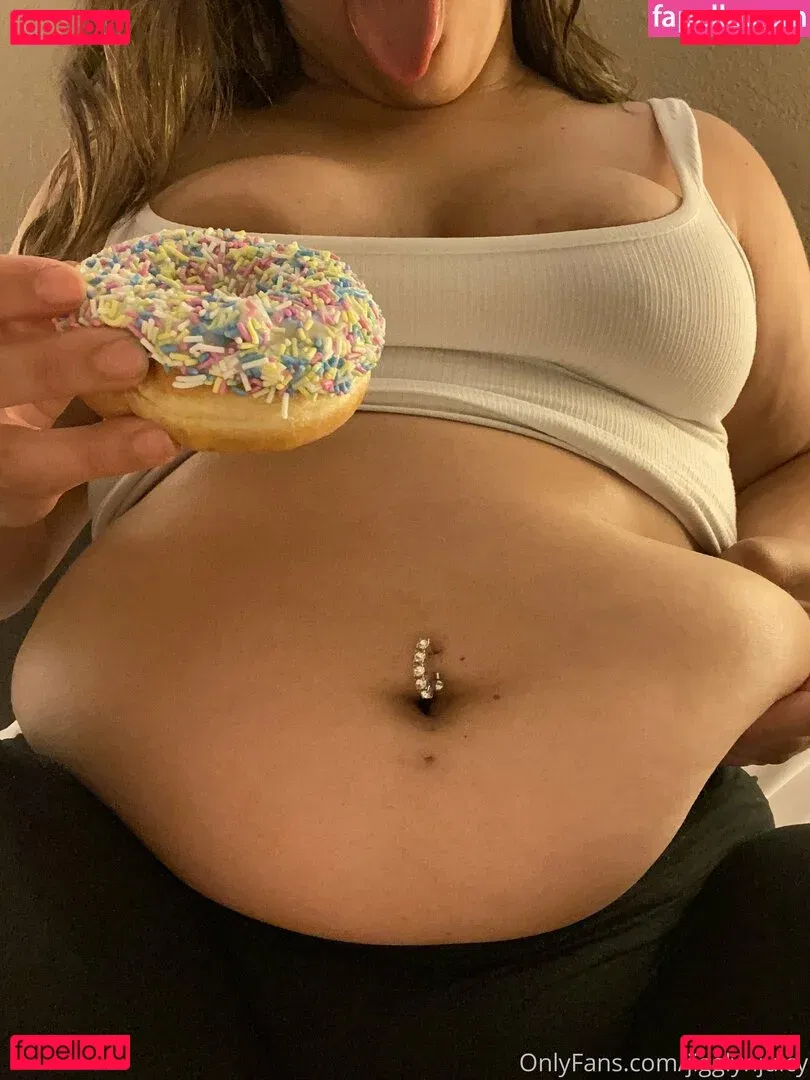 jigglynjuicy Onlyfans Photo Gallery 
