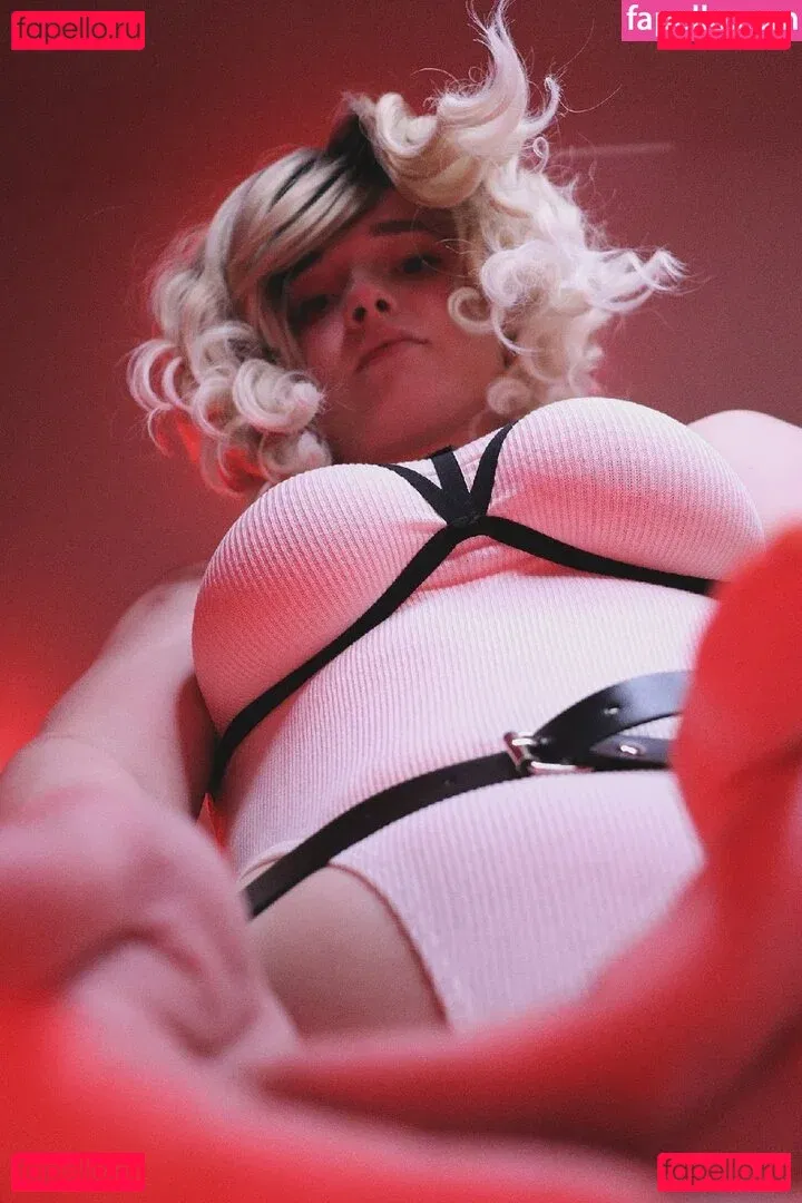 MerliPlays Onlyfans Photo Gallery 