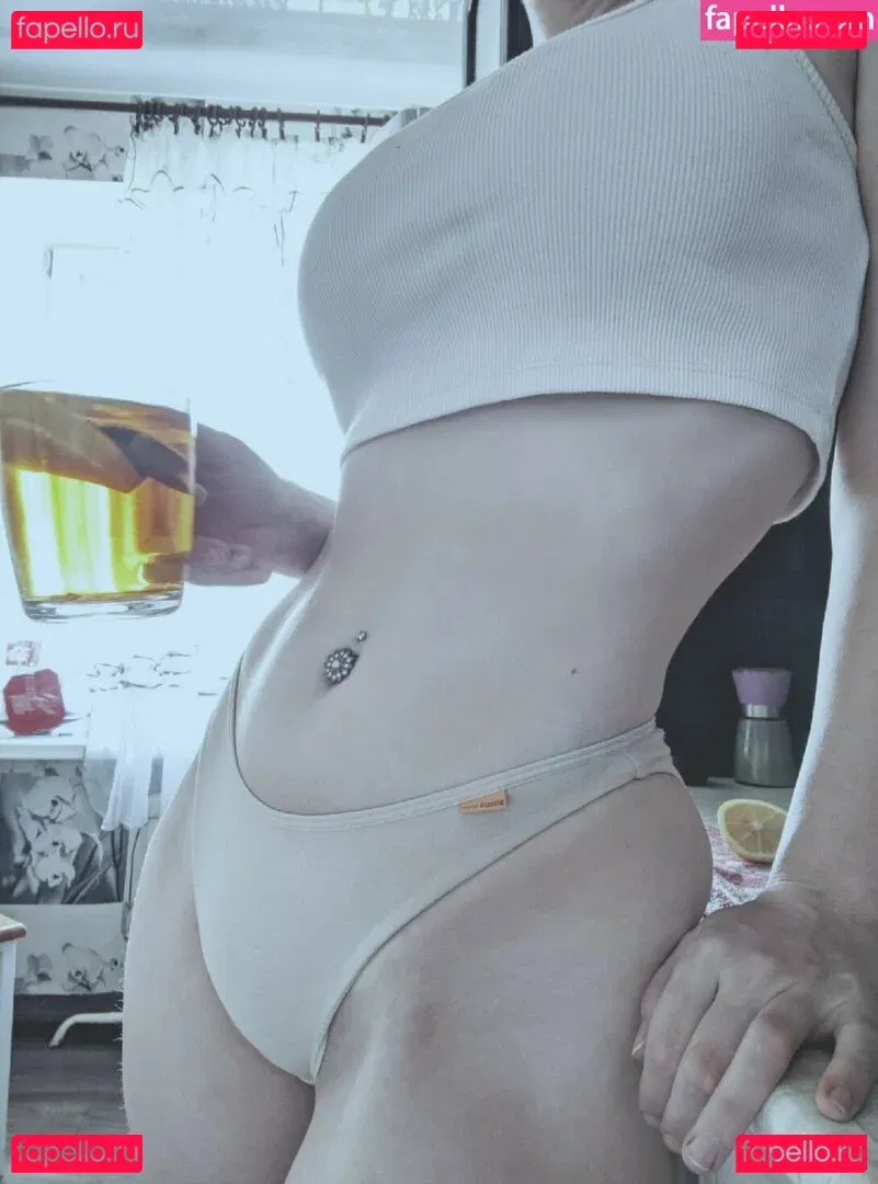 MerliPlays Onlyfans Photo Gallery 