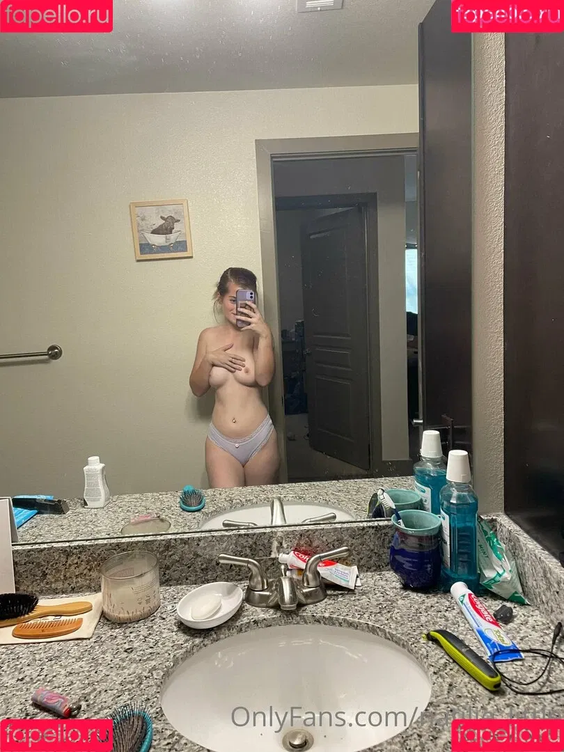 natilie_little Onlyfans Photo Gallery 