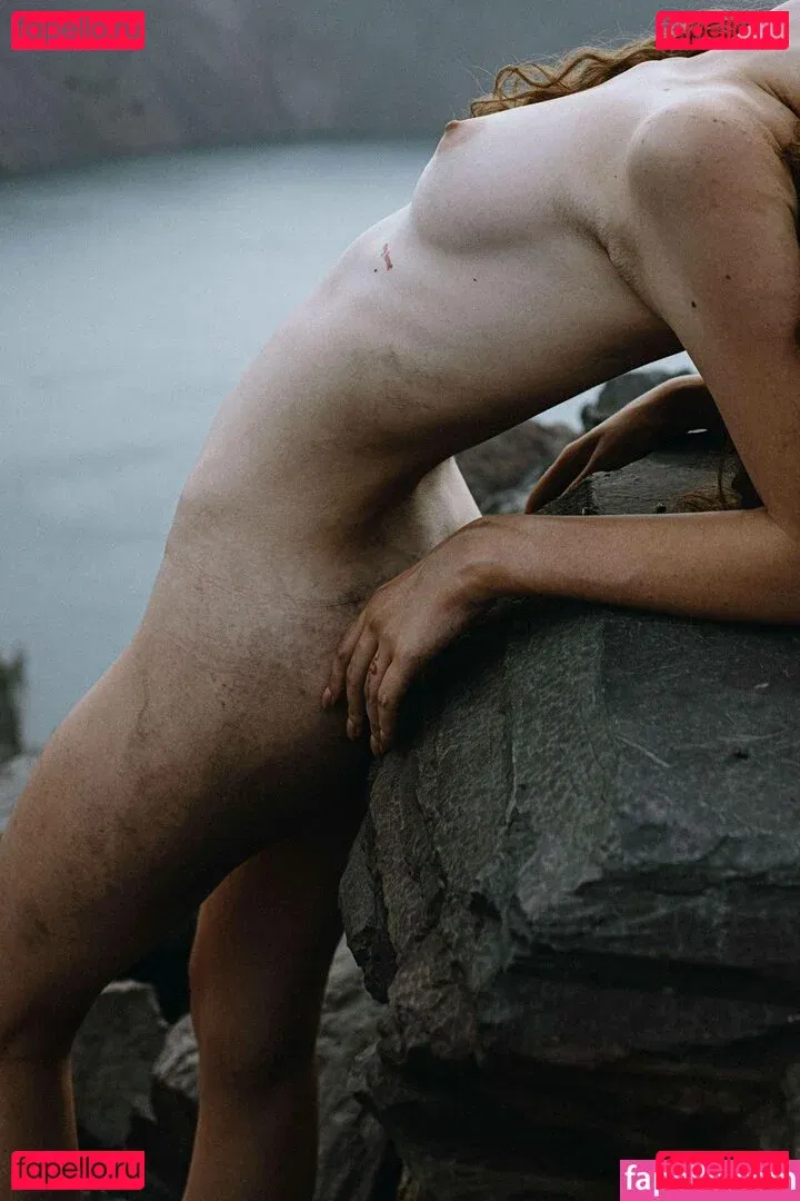 Petitesofi Onlyfans Photo Gallery 