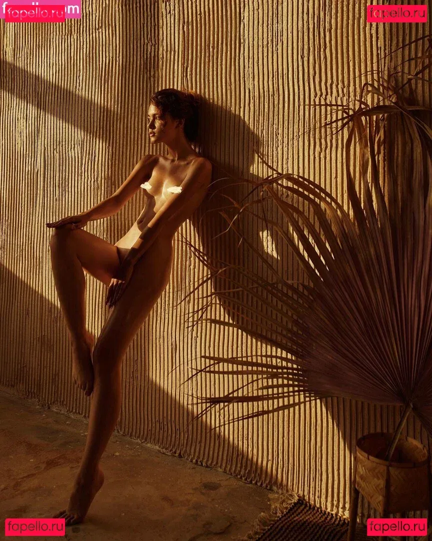 Petitesofi Onlyfans Photo Gallery 