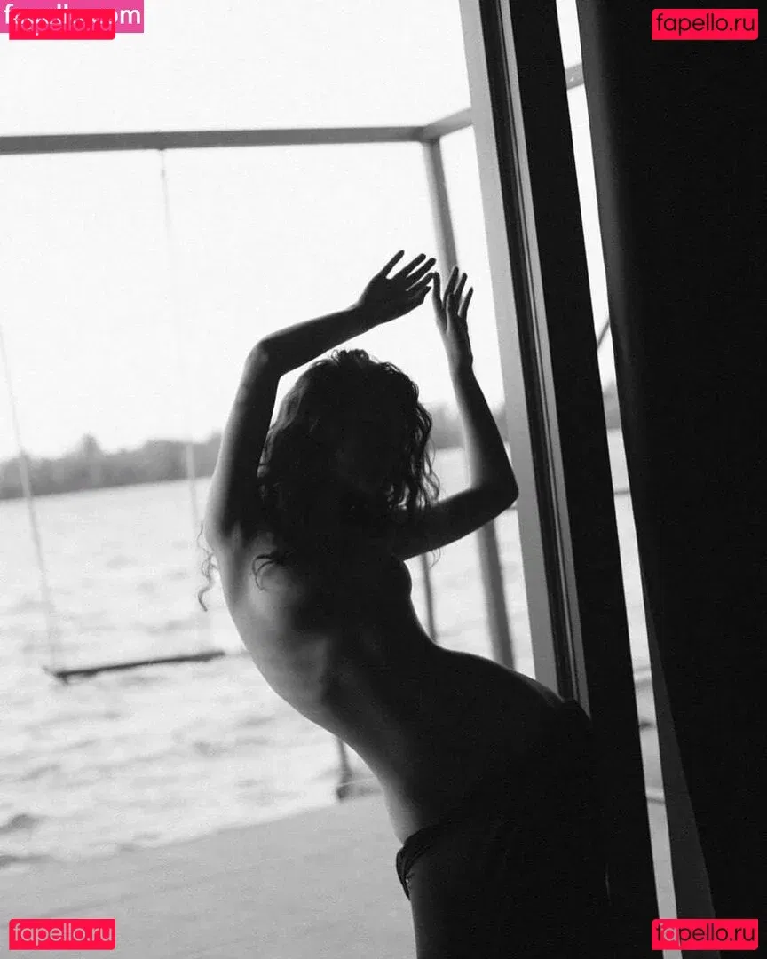 Petitesofi Onlyfans Photo Gallery 