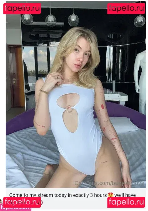 Petitesofi Onlyfans Photo Gallery 