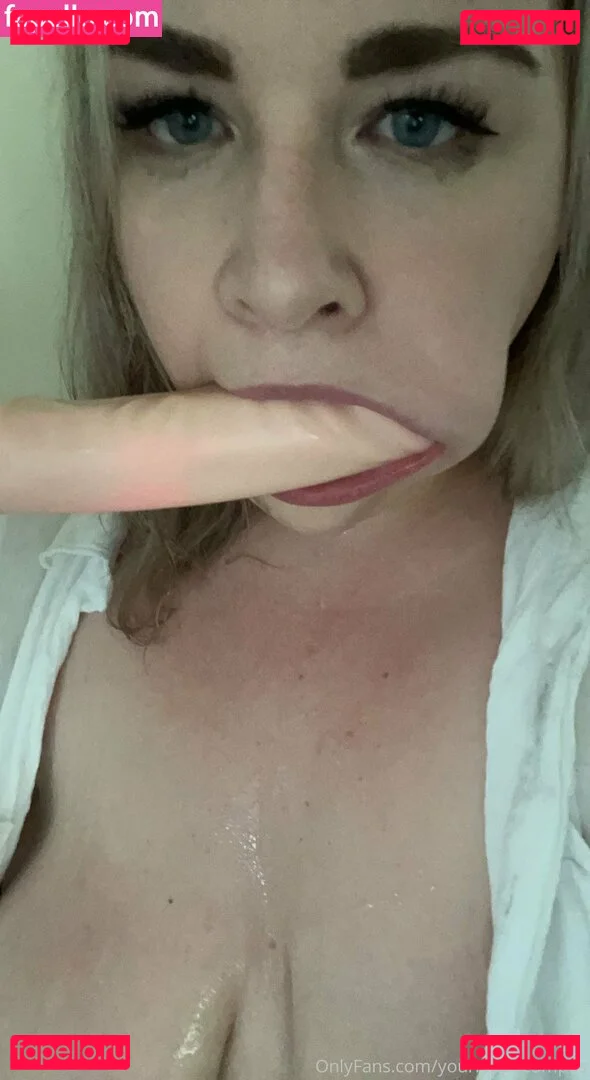 yourhippocumpus Onlyfans Photo Gallery 