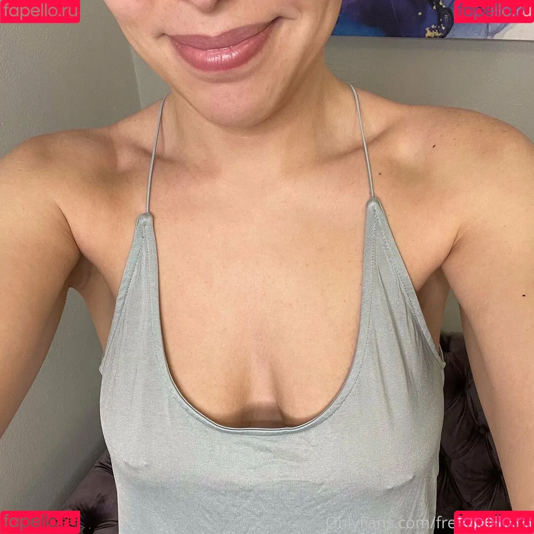 freelividbend Onlyfans Photo Gallery 