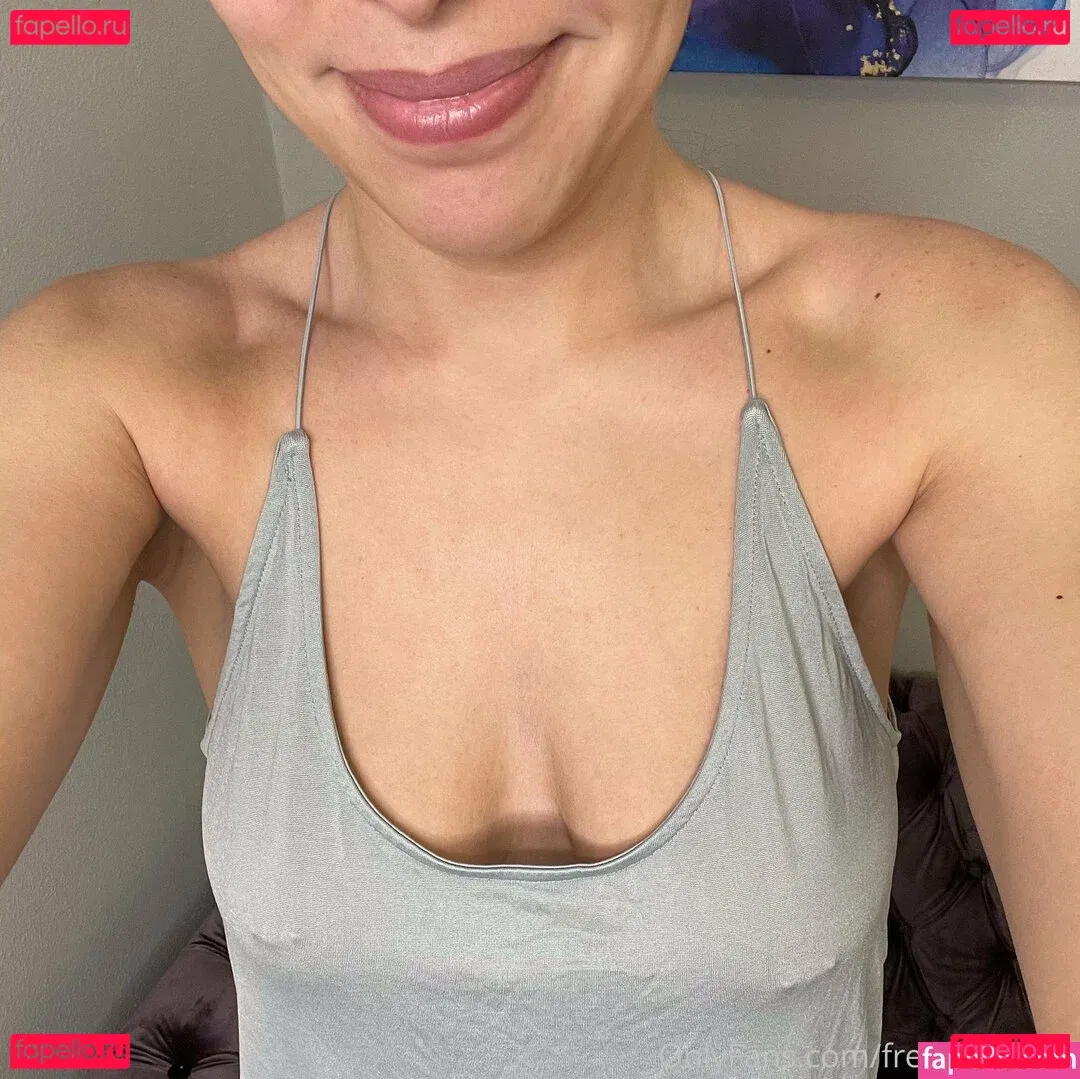 freelividbend Onlyfans Photo Gallery 