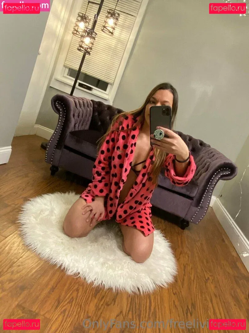 freelividbend Onlyfans Photo Gallery 