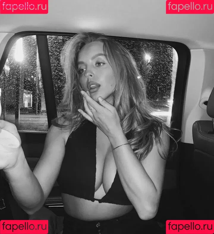 Luna Stevens Onlyfans Photo Gallery 