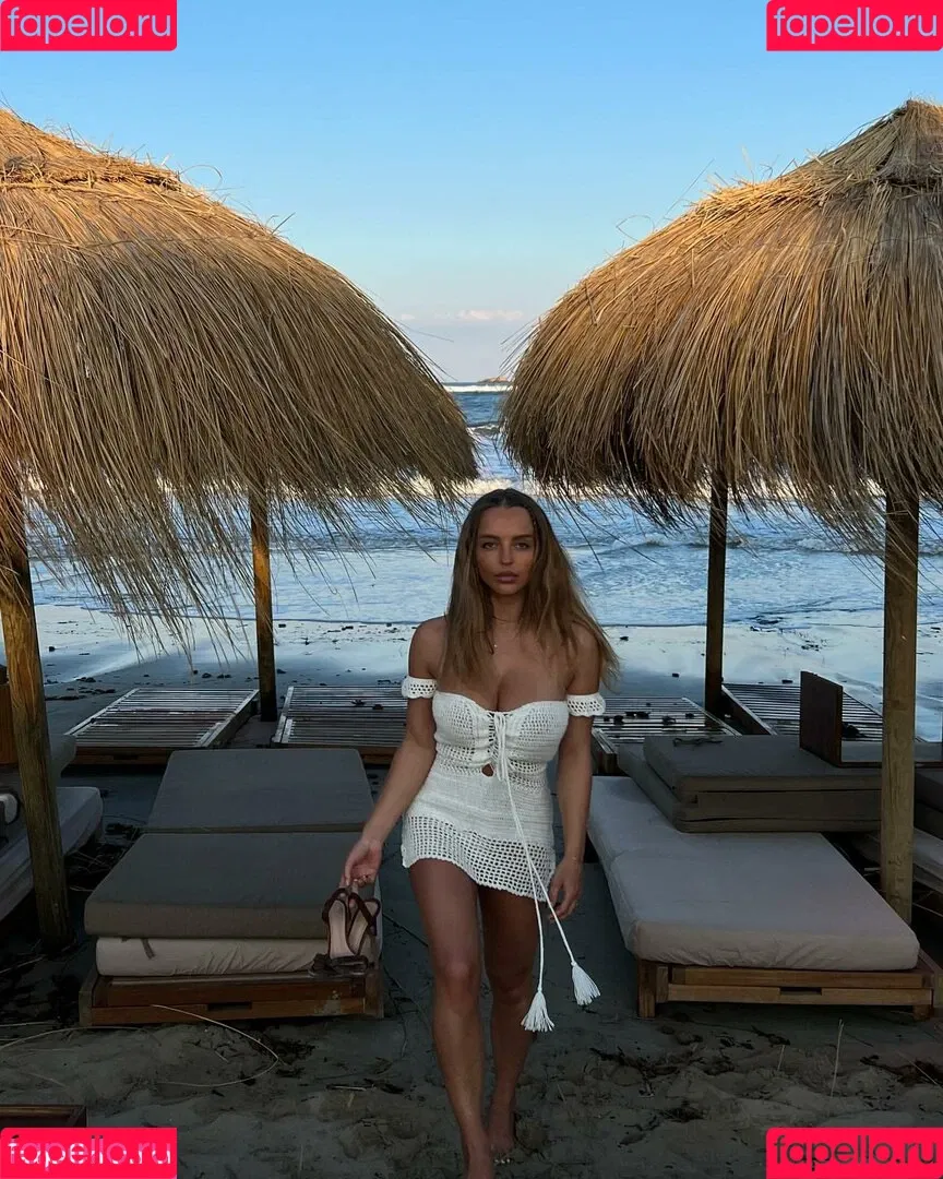 Luna Stevens Onlyfans Photo Gallery 