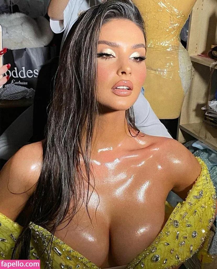 Oriola Marashi Onlyfans Photo Gallery 