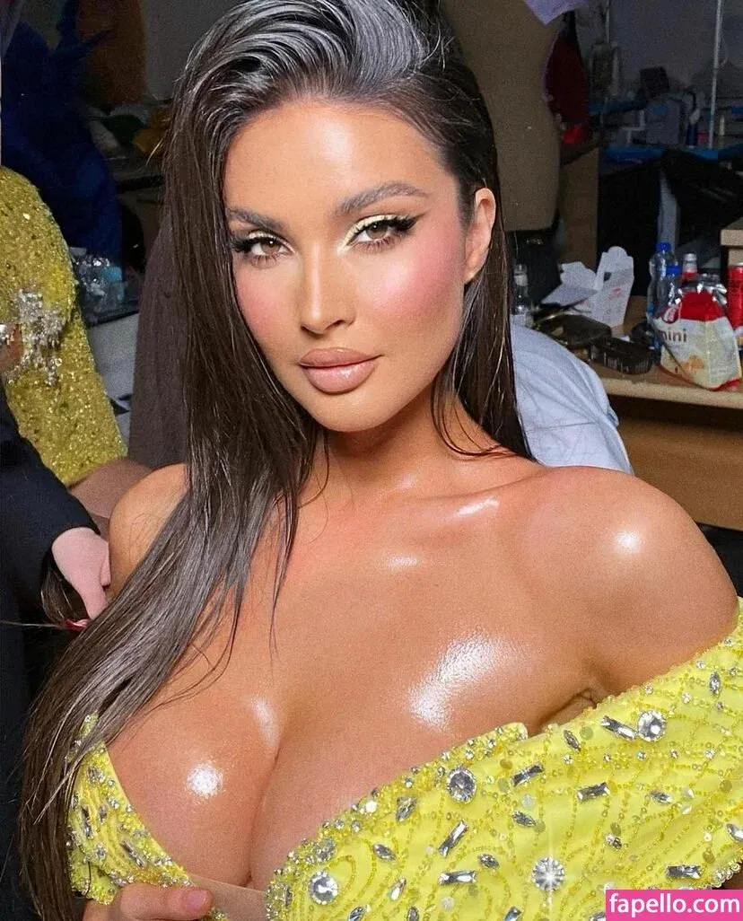 Oriola Marashi Onlyfans Photo Gallery 