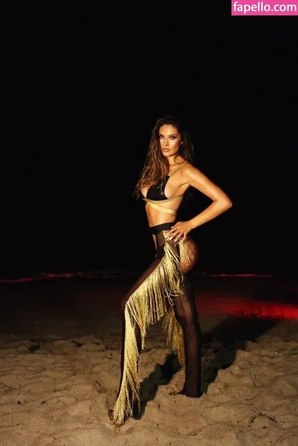 Oriola Marashi Onlyfans Photo Gallery 