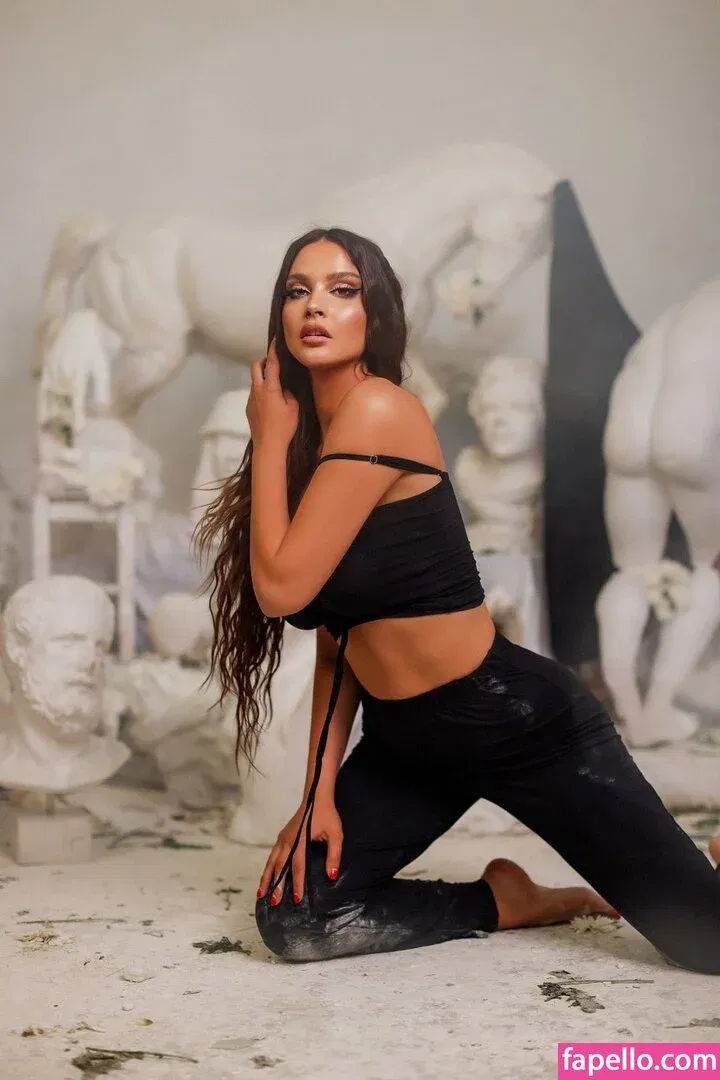 Oriola Marashi Onlyfans Photo Gallery 