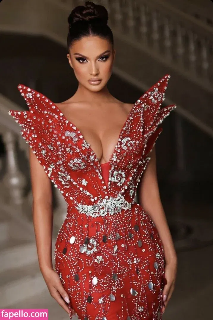 Oriola Marashi Onlyfans Photo Gallery 