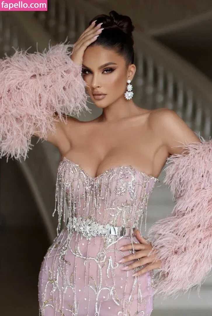 Oriola Marashi Onlyfans Photo Gallery 