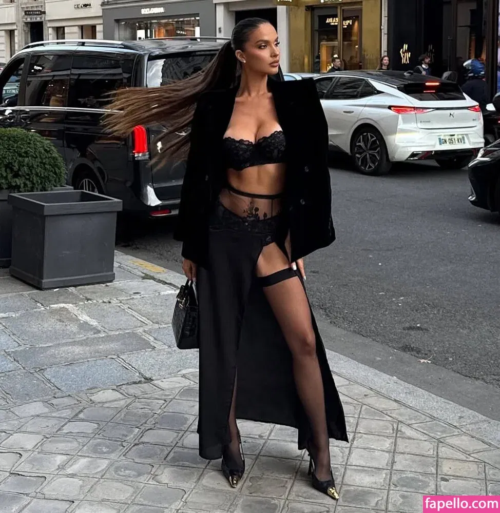 Oriola Marashi Onlyfans Photo Gallery 