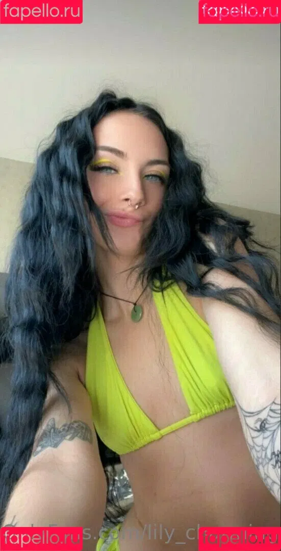 lily_charming Onlyfans Photo Gallery 
