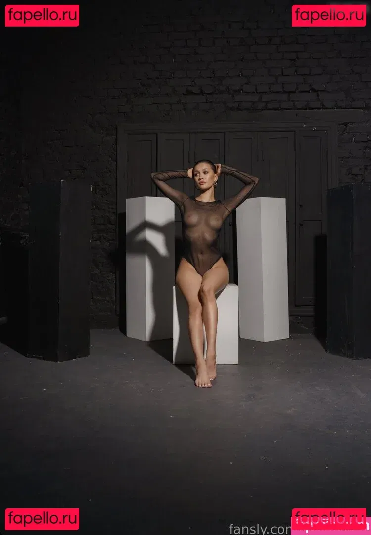 karollovea Onlyfans Photo Gallery 