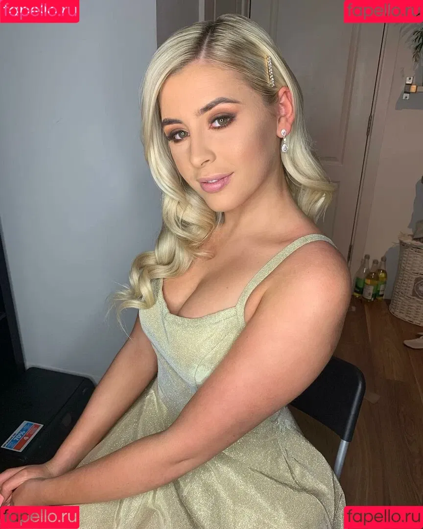 Sian Owen Onlyfans Photo Gallery 