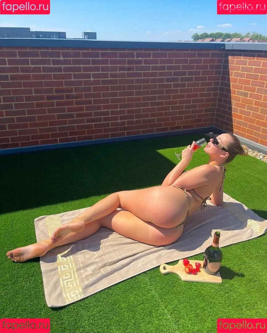 Sian Owen Onlyfans Photo Gallery 