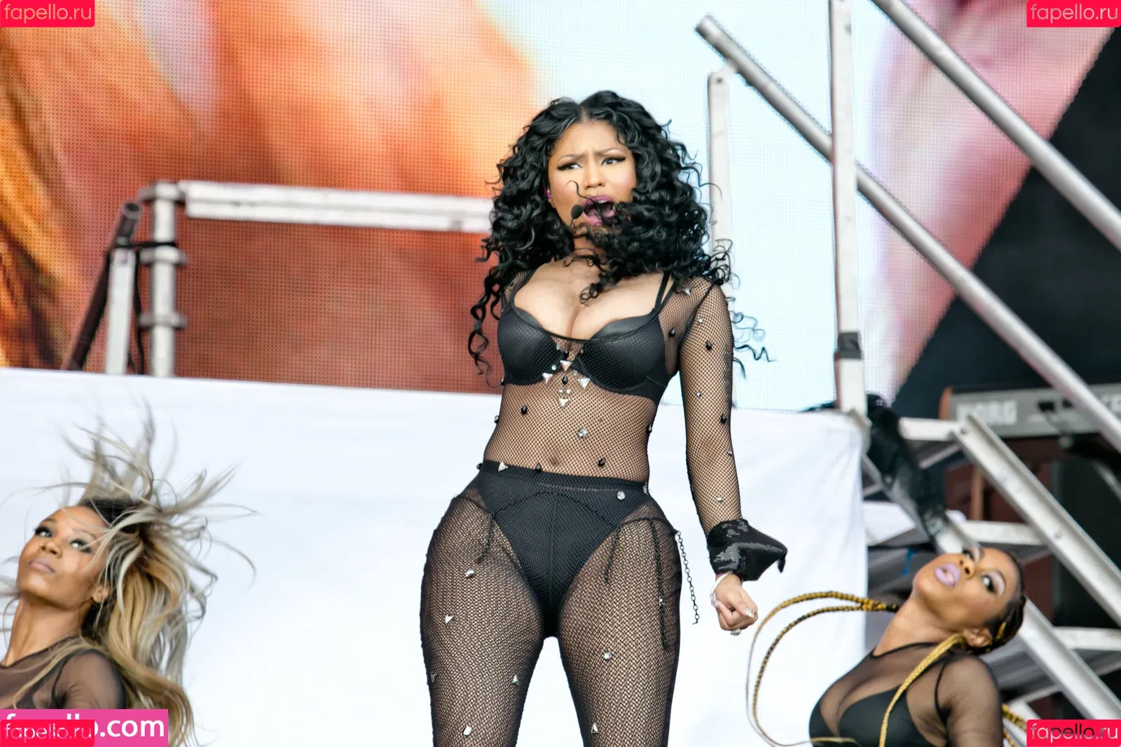 Nicki Minaj Onlyfans Photo Gallery 