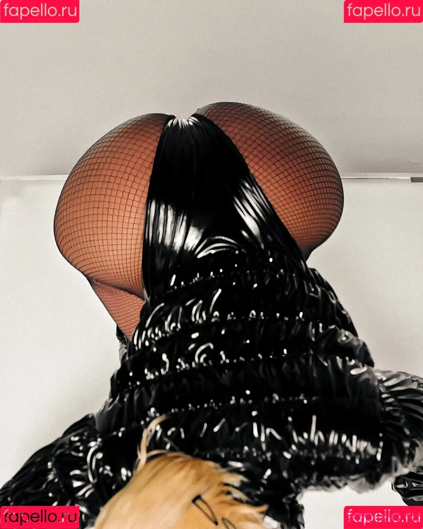 Nicki Minaj Onlyfans Photo Gallery 