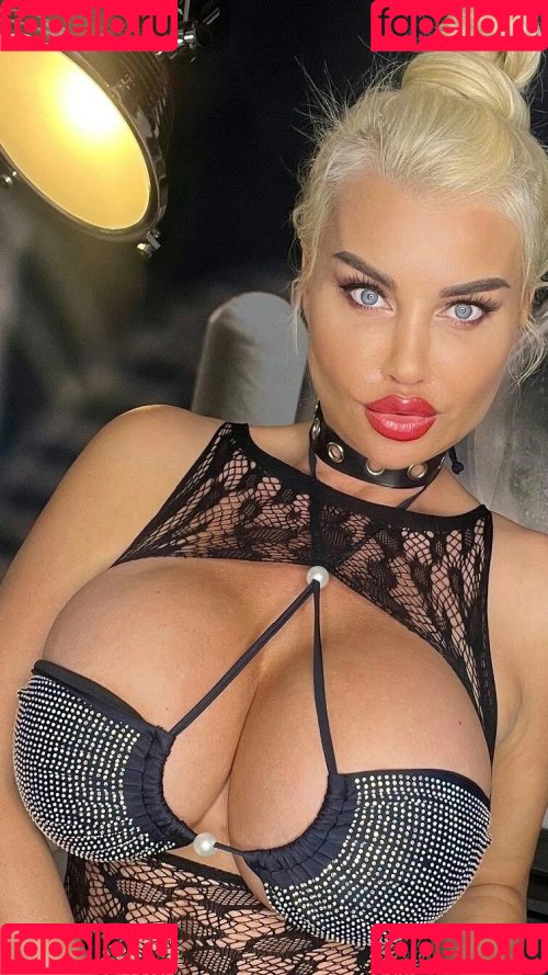 Mandity Izabella Onlyfans Photo Gallery 