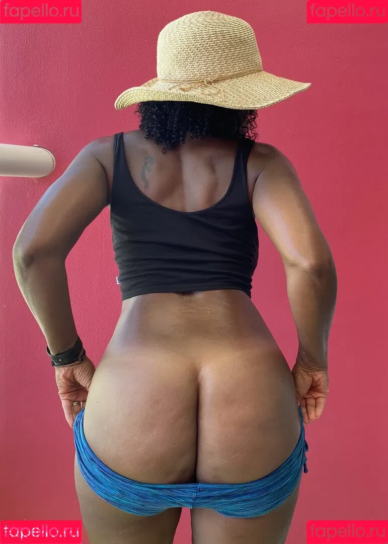 Raven Swallowz Onlyfans Photo Gallery 