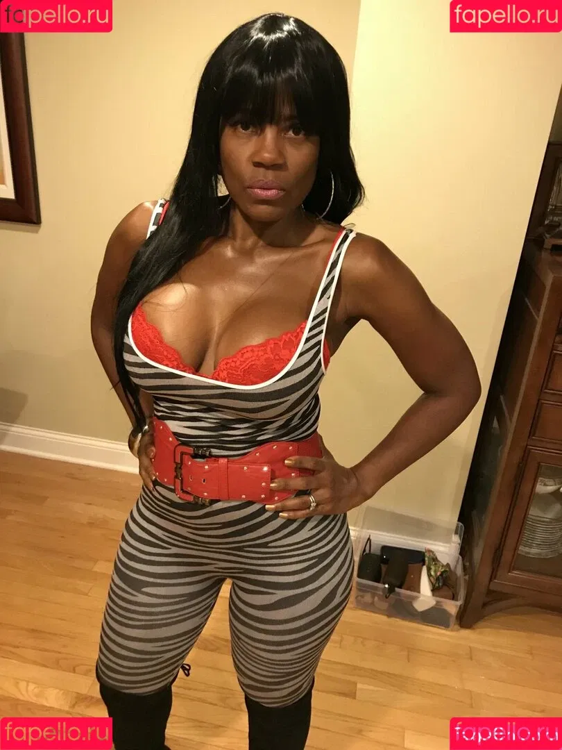 Raven Swallowz Onlyfans Photo Gallery 