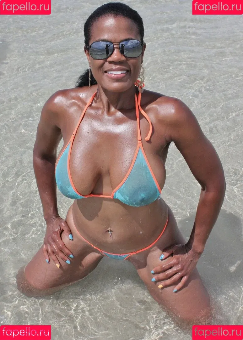 Raven Swallowz Onlyfans Photo Gallery 