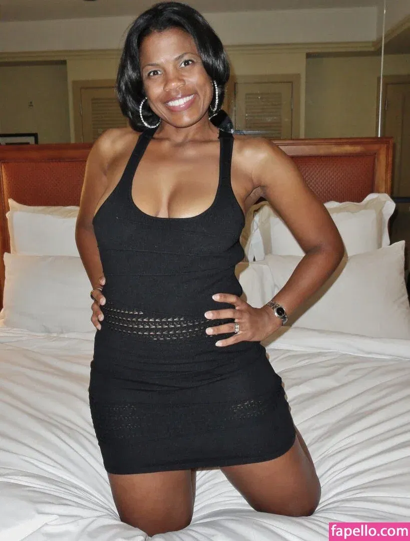 Raven Swallowz Onlyfans Photo Gallery 