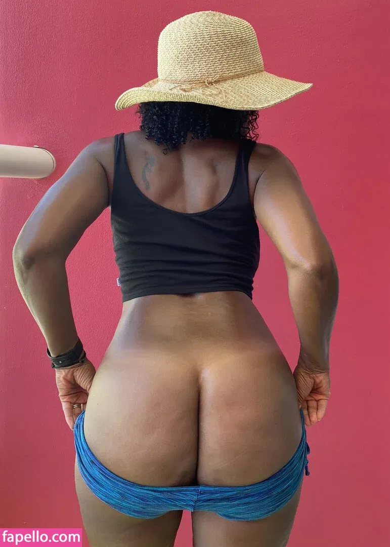 Raven Swallowz Onlyfans Photo Gallery 