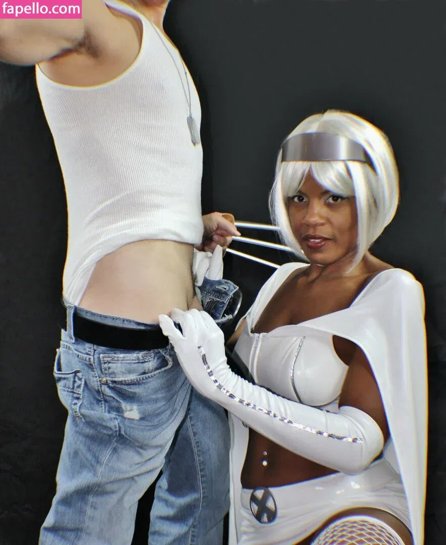 Raven Swallowz Onlyfans Photo Gallery 