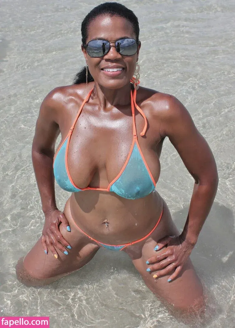 Raven Swallowz Onlyfans Photo Gallery 