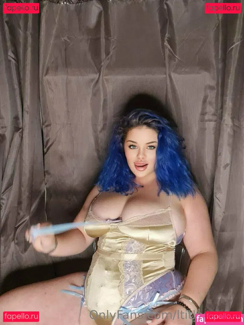 katherinebee Onlyfans Photo Gallery 