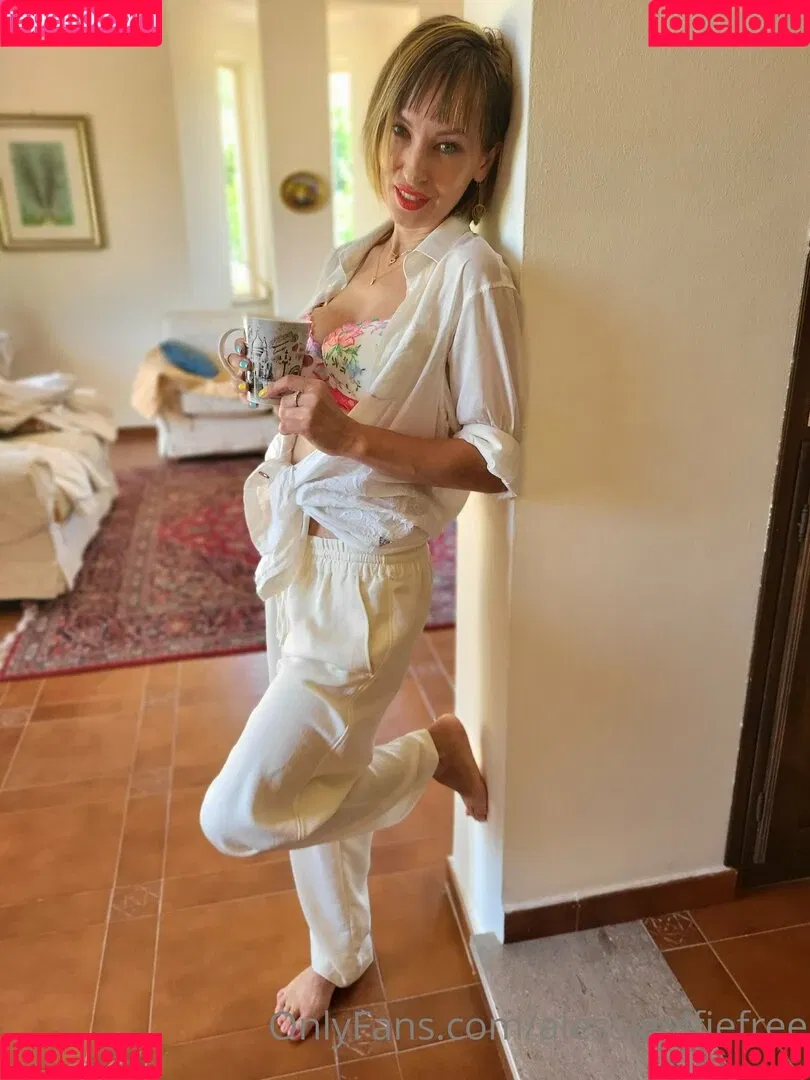 alessiaelfiefree Onlyfans Photo Gallery 