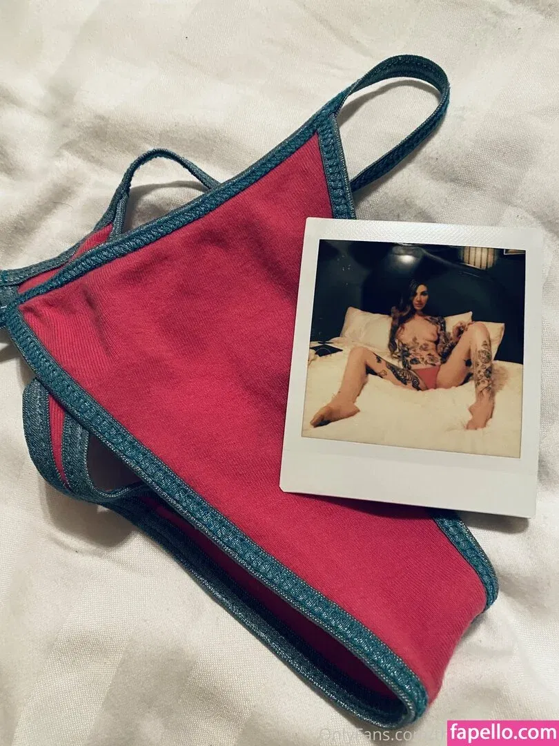 thepennyarcher Onlyfans Photo Gallery 