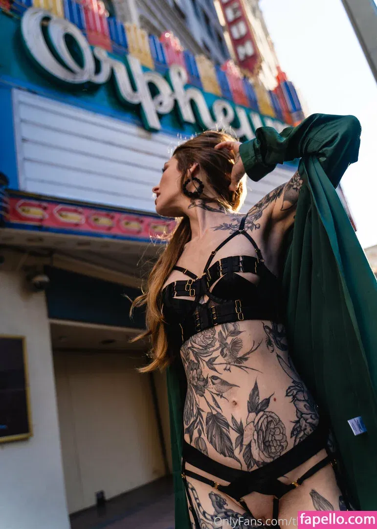 thepennyarcher Onlyfans Photo Gallery 