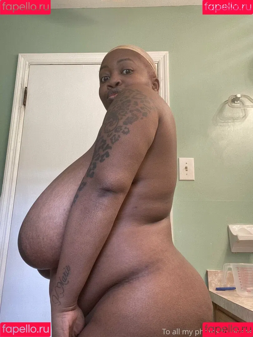 famousstarkmarie Onlyfans Photo Gallery 