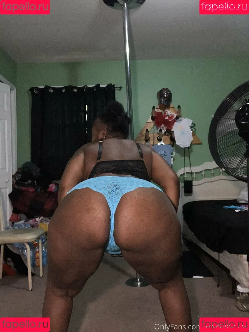 famousstarkmarie Onlyfans Photo Gallery 