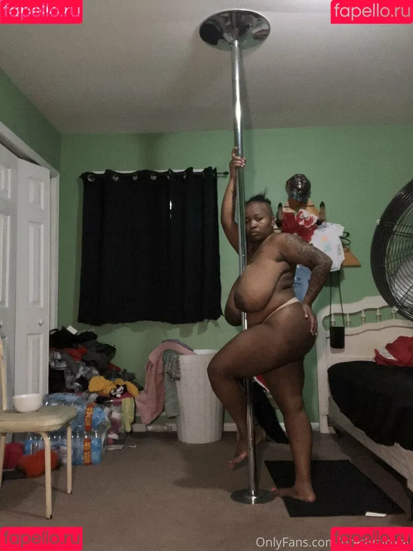 famousstarkmarie Onlyfans Photo Gallery 