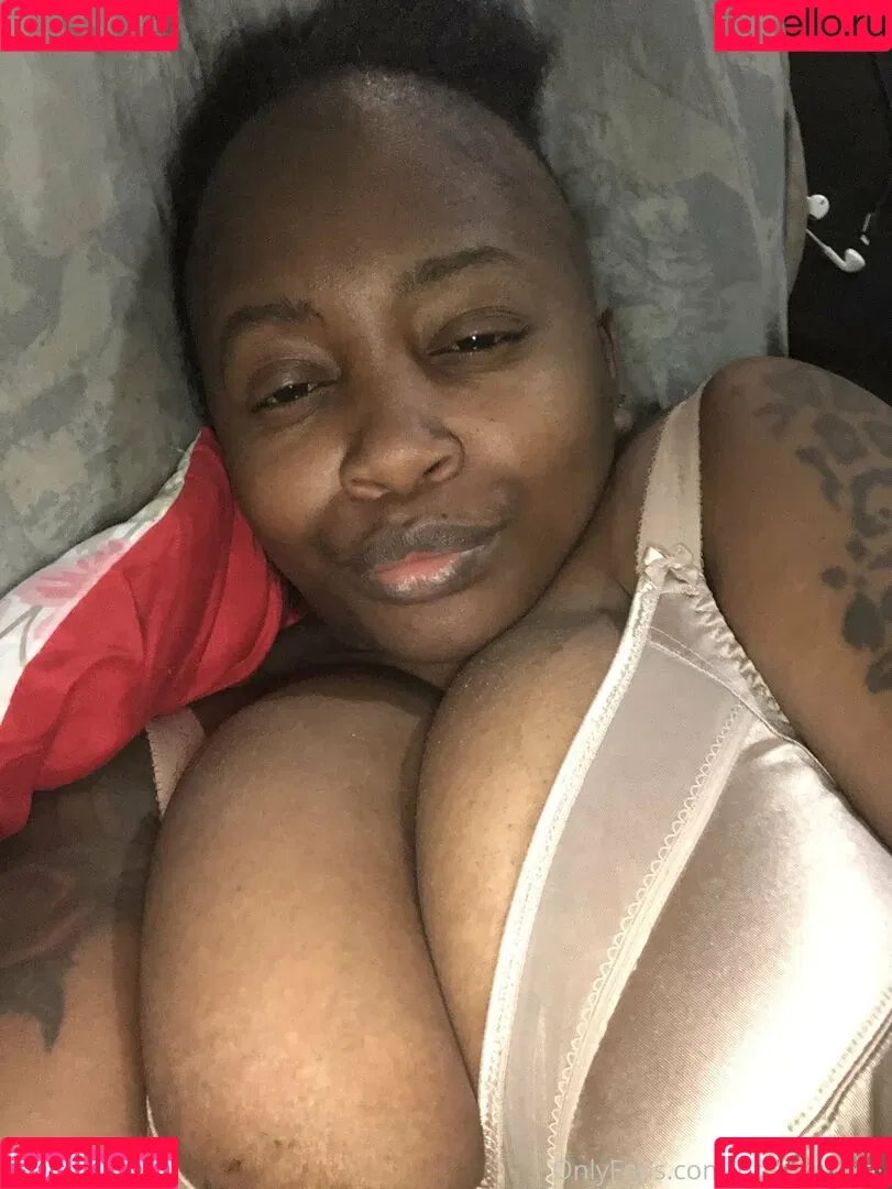 famousstarkmarie Onlyfans Photo Gallery 