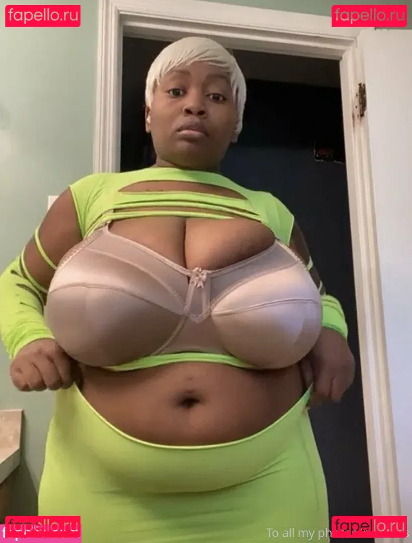 famousstarkmarie Onlyfans Photo Gallery 