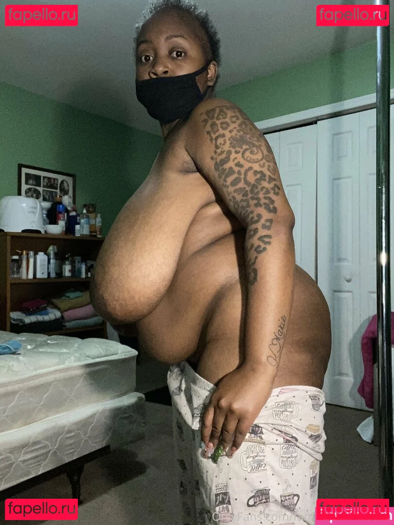 famousstarkmarie Onlyfans Photo Gallery 