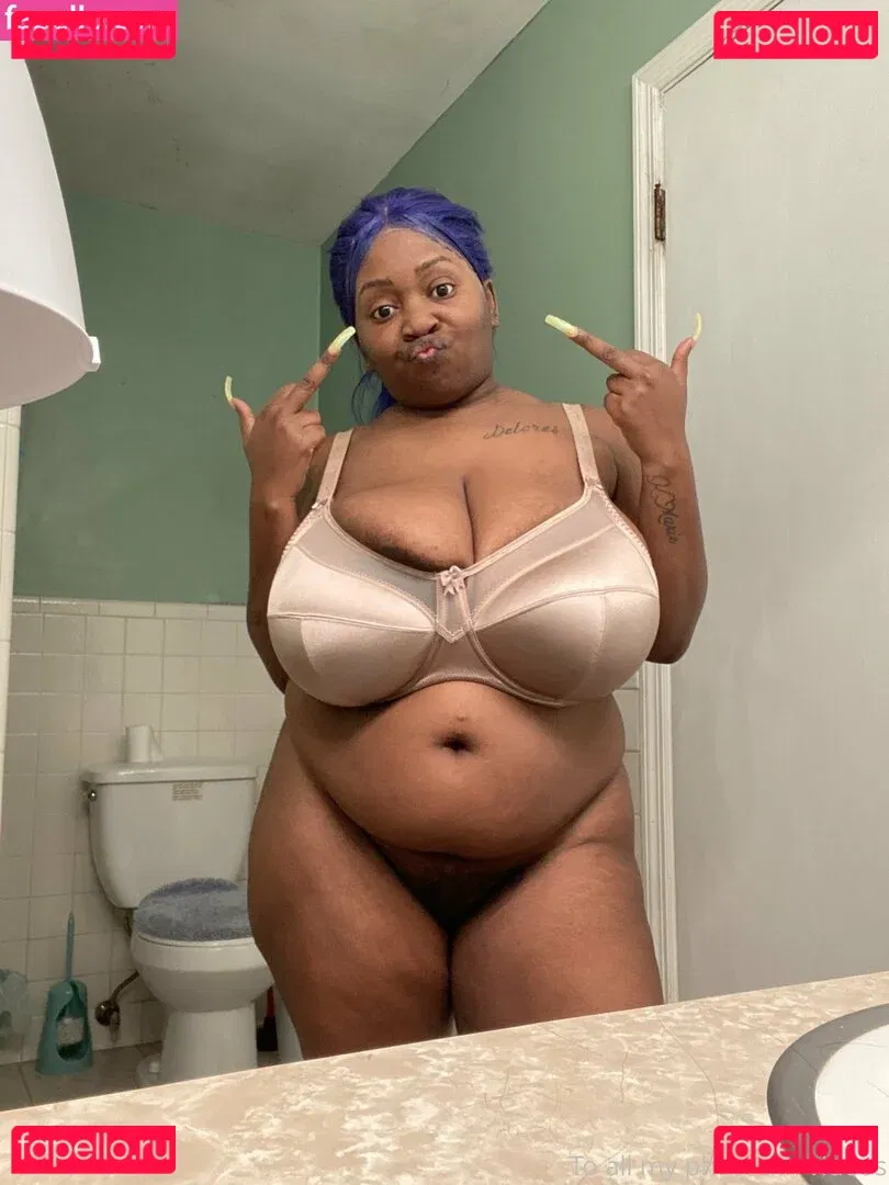 famousstarkmarie Onlyfans Photo Gallery 