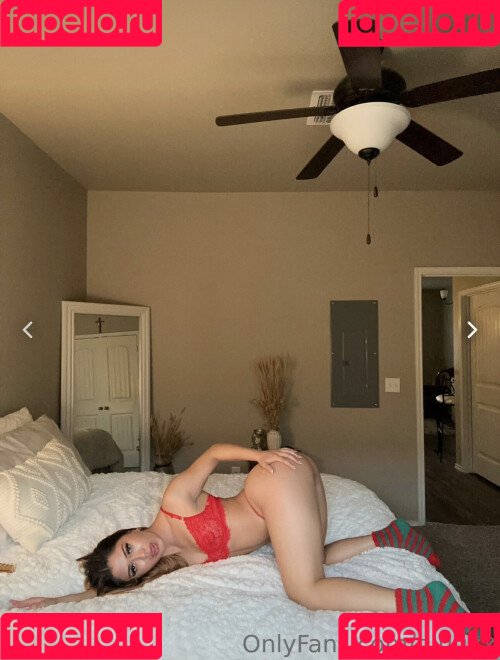 Daisy Tapia Onlyfans Photo Gallery 