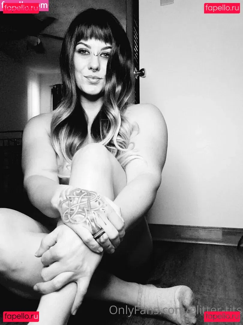 glitter-tits Onlyfans Photo Gallery 